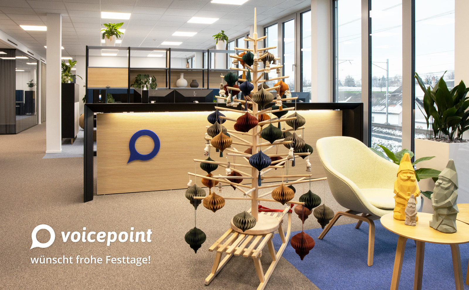 Weihnachtsdekoration Voicepoint Office Empfang