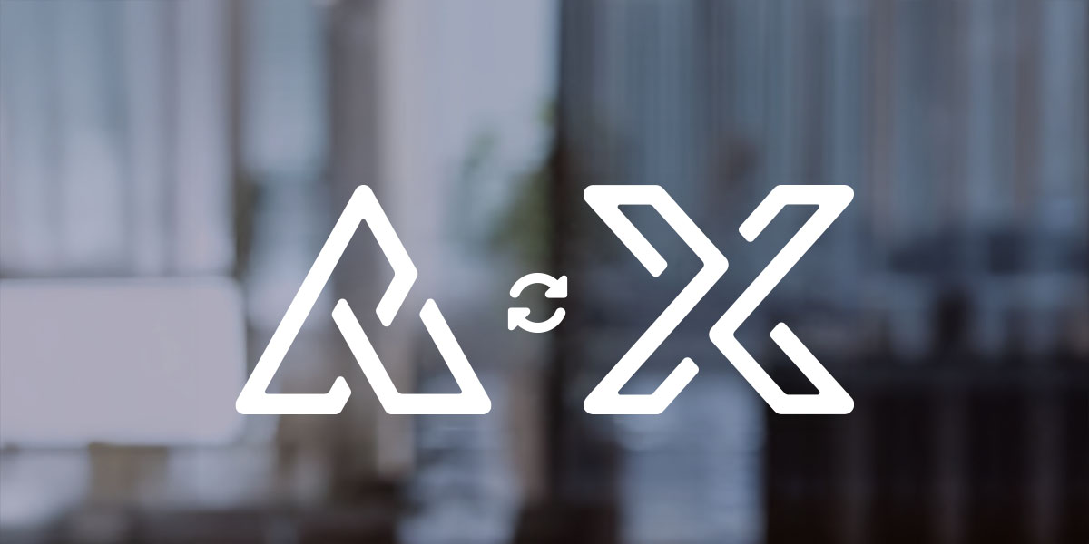 Voicepoint Argon Identity und Voicepoint Xenon Logo vor einem Bürohintergrund.