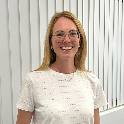 Portraitfoto von Chiara Schelbert, Co-Leiterin Arztsekretariat Spital Schwyz